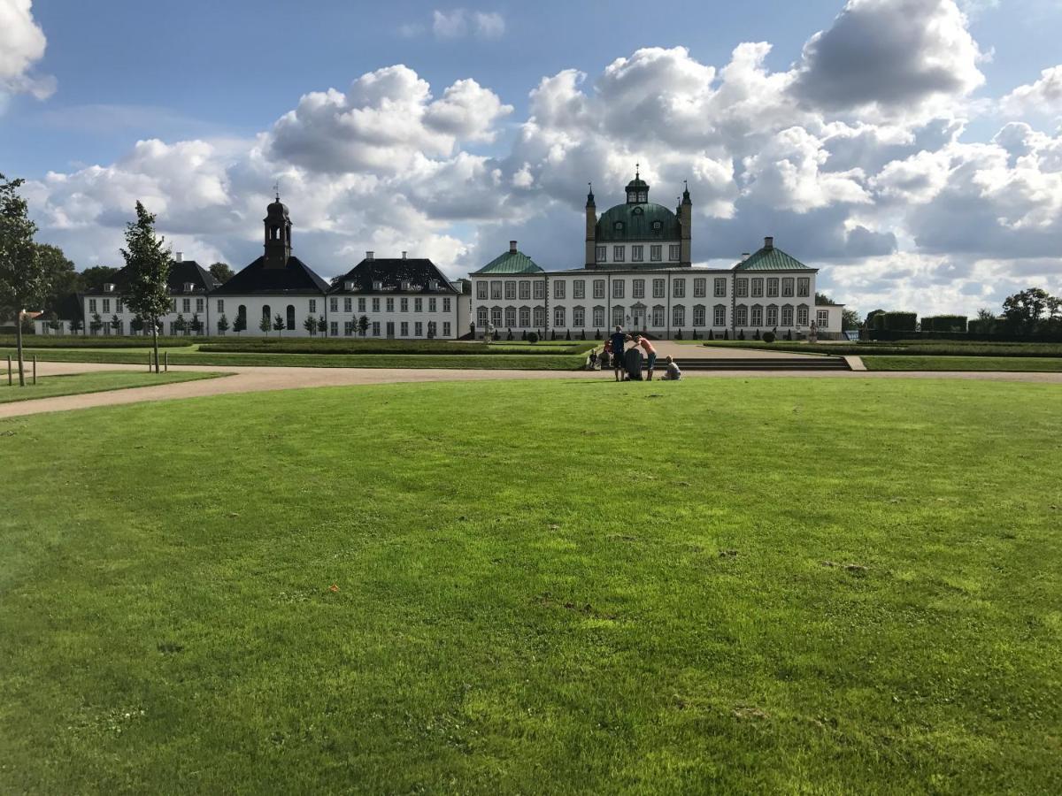Julieanehab Hotel Fredensborg Eksteriør billede