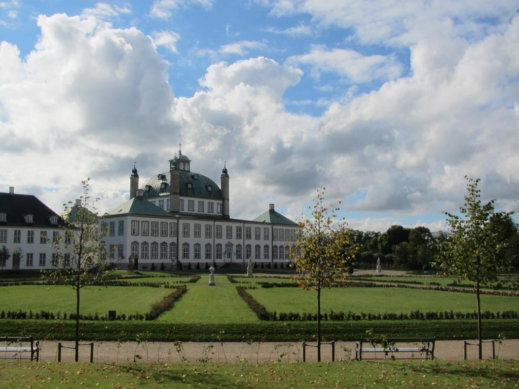 Julieanehab Hotel Fredensborg Eksteriør billede